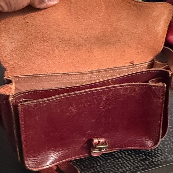 Elegant Brown Leather Women's Bag Used - Picture 3 of 9